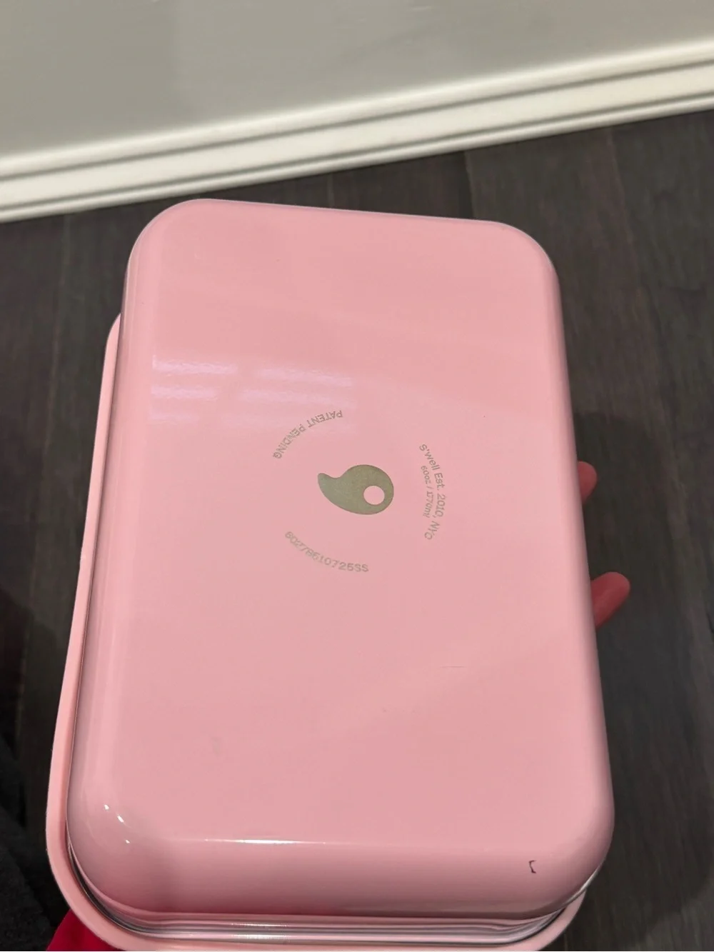 NWOT S'well Pink Divided Meal Prep Container with Clear Lid Metal & Silicone